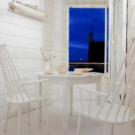 La Cabane Des Pecheurs, Petite Maison Vue Mer By Les Filles Du Bord De Mer Holiday home